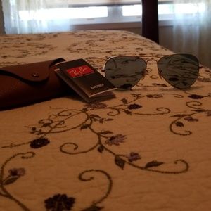 Polarized ray-bans